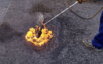 Cnoc Bhuirgh flat roofing repairs